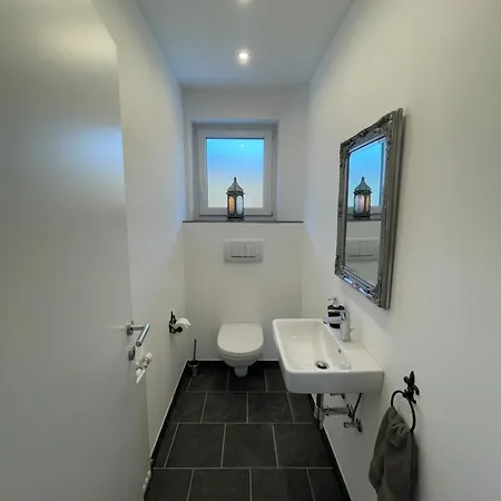 Ferienwohnung See Bergblick *