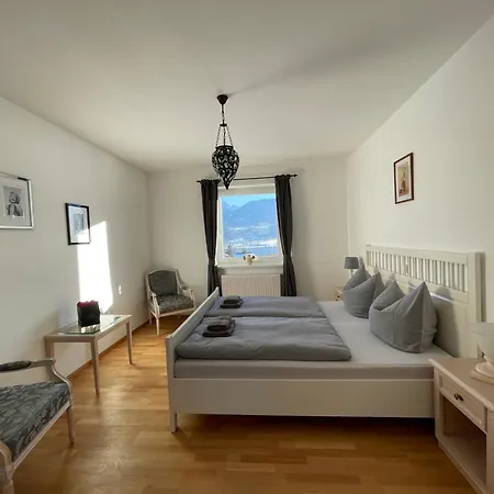 Ferienwohnung See Bergblick Apartman *