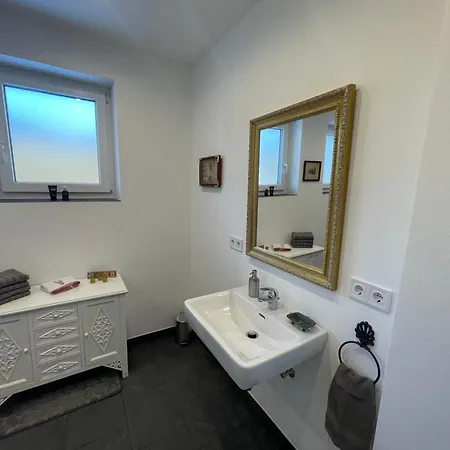 Ferienwohnung See Bergblick *